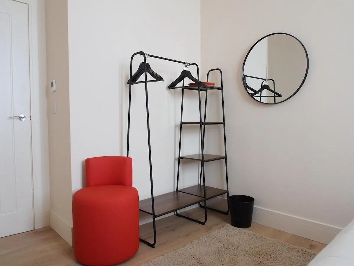 אדינבורו Spacious Luxe 2-Bed Near The City Centre - Flat 6, Elgin House Apartments בריטניה